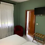 Olmos ホテル 2*