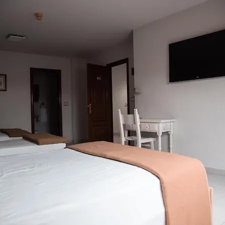 Olmos Hotel 2*
