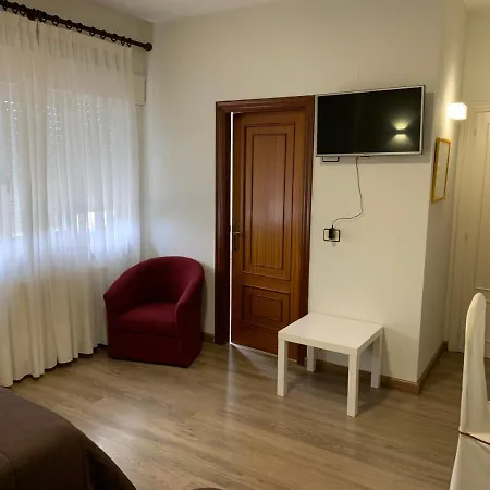 Olmos Hotel