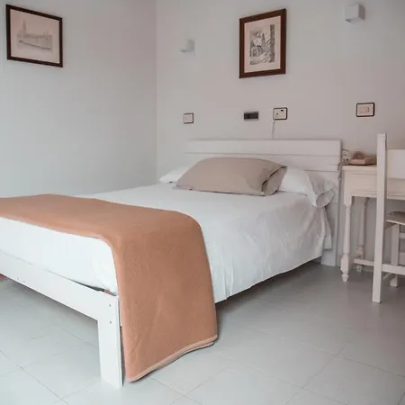 Olmos Hotel