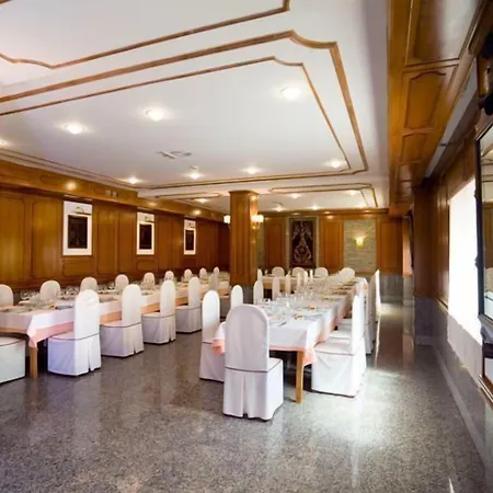 Olmos Ξενοδοχείο