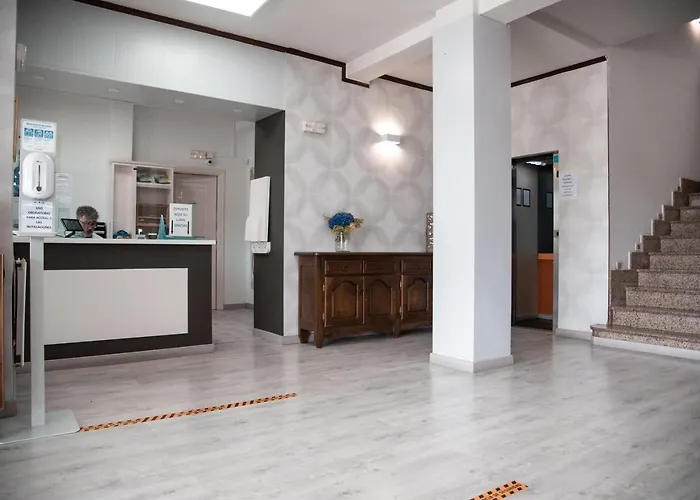 Olmos Hotel 2*