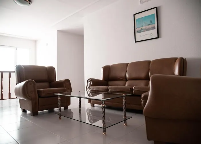 奥尔莫斯酒店 酒店