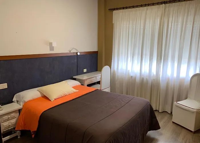 酒店 奥尔莫斯酒店 2*