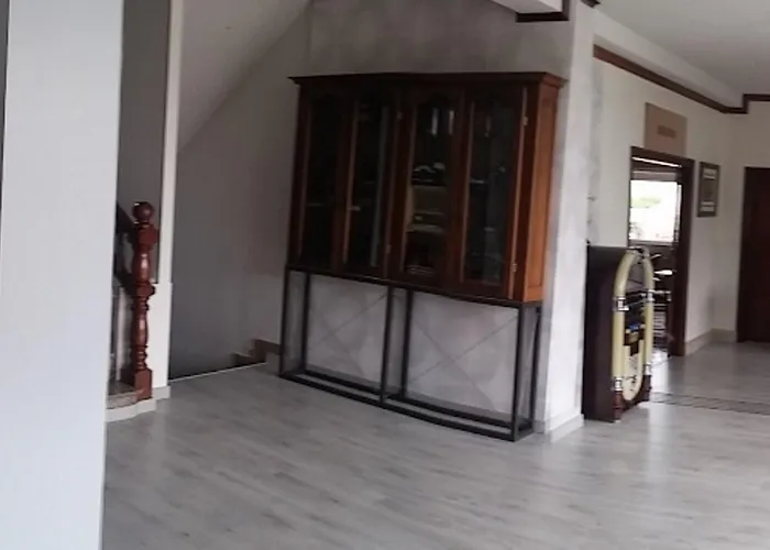 奥尔莫斯酒店 2* 卢戈