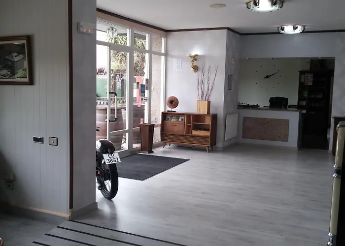 酒店 奥尔莫斯酒店 2*